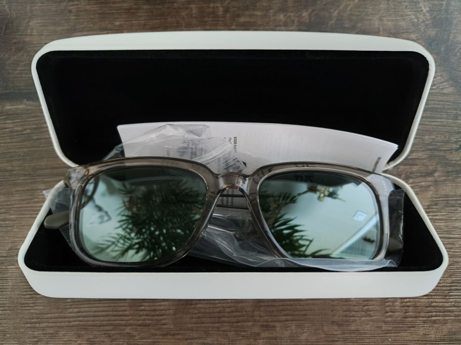 Okulary przeciwsłoneczne CK Calvin Klein styl wayfarer