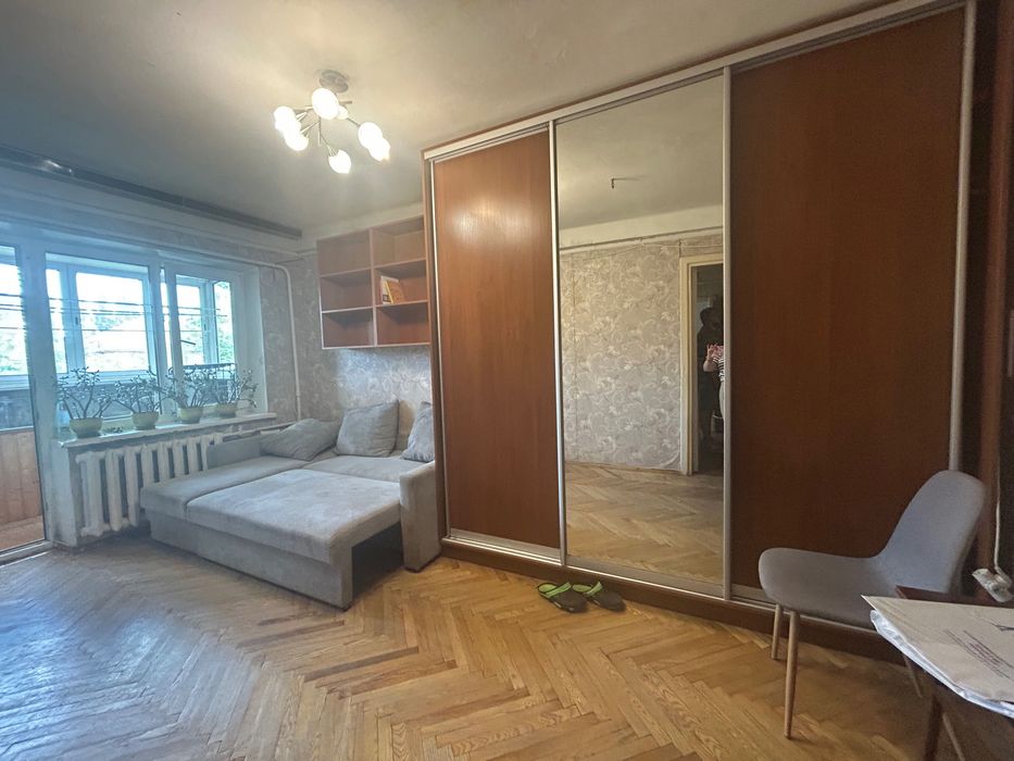 Без комісіі Продам 2к квартира Газ метро Нивки Мегамаркет