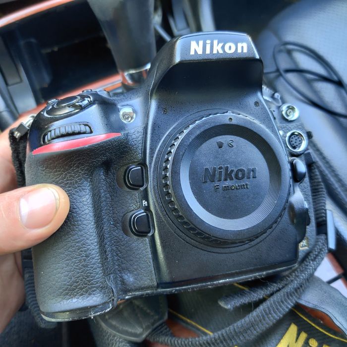 Продам фотоаппарат Nikon d800 комплектом