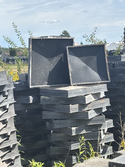 Formy do odlewów płytek elewacyjnych betonowych