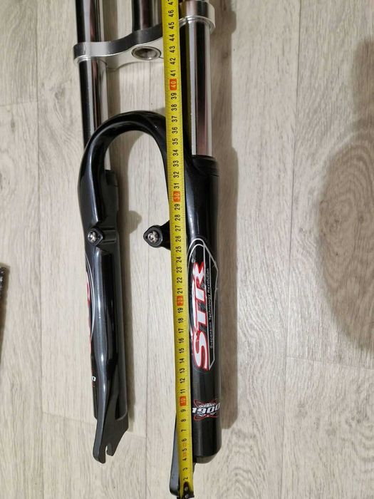 Новая, крутая двухкоронная алюминиевая вилка на велосипед. Колесо-26