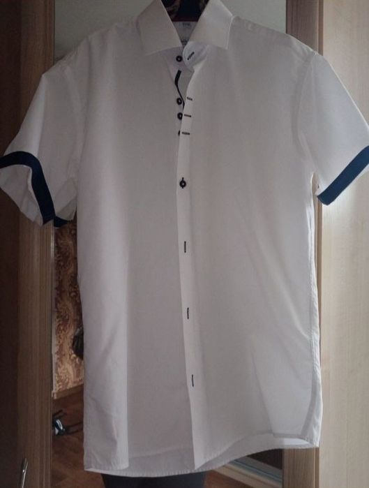 Продам сорочку розміру М