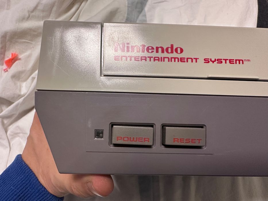 Konsola Nintendo NES + Gra Mario + 2 Pady