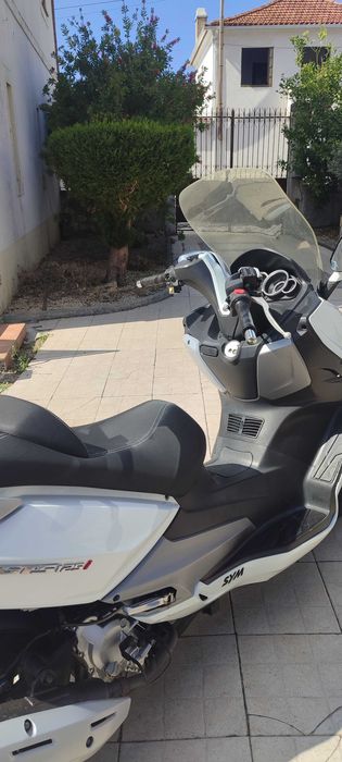 Maxi scooter SYM GTS 125 i