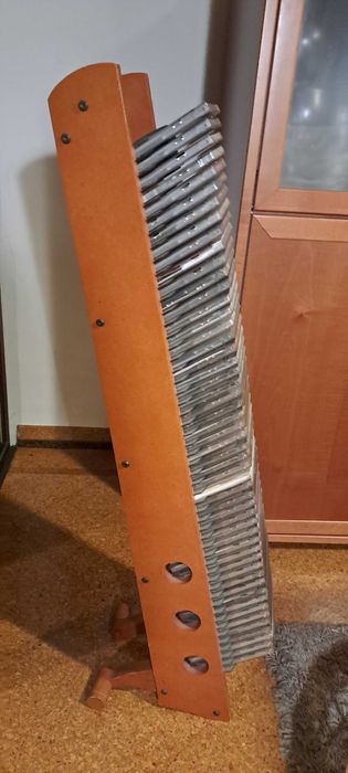 Móvel cerejeira 50 CDs