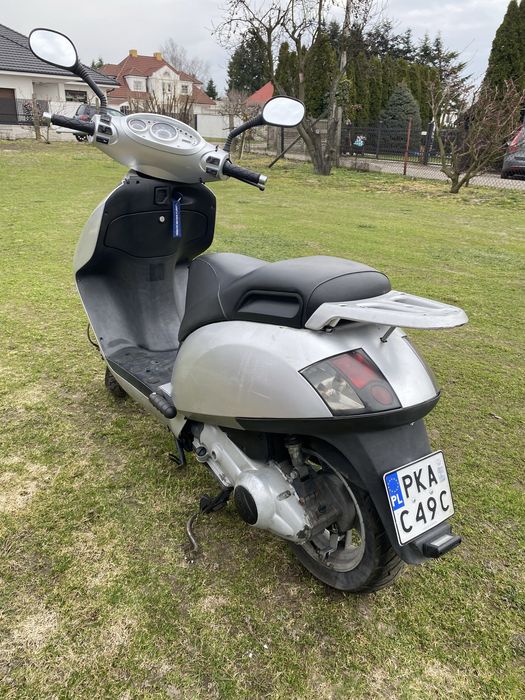 Skuter Piaggio 125