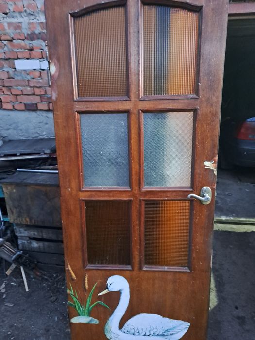 Продам двері міжкімнатні б.у. 198/80. Важкі крепкі з склом.
