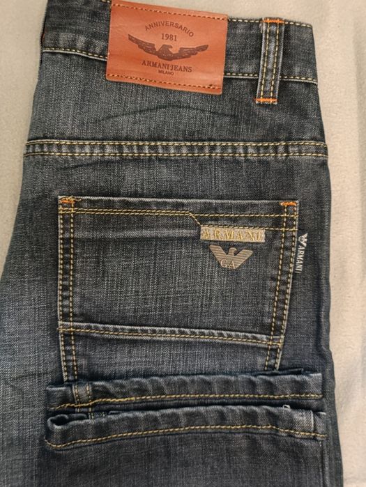 Джинсы Armani 30/30 оригинал