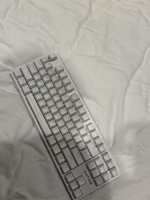 Hator rockfail 2 white