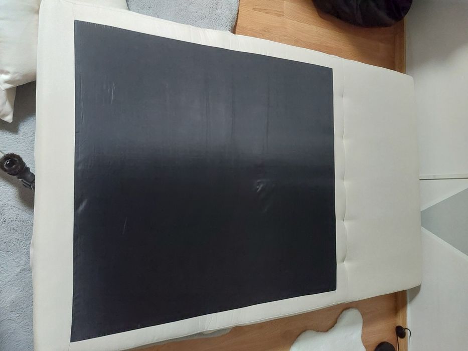 Sofa cama creme em muito bom estado