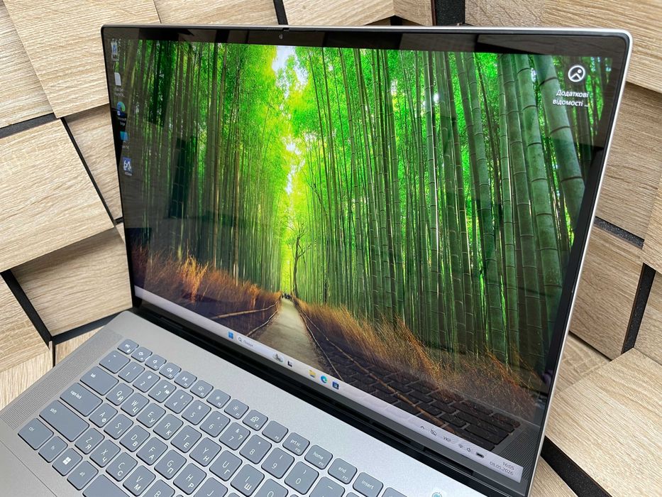 №5586 Ноутбук Dell Inspiron 16 5625 FHD IPS Touch/ AMD Ryzen 7 5825U/SSD256/RAM8Gb