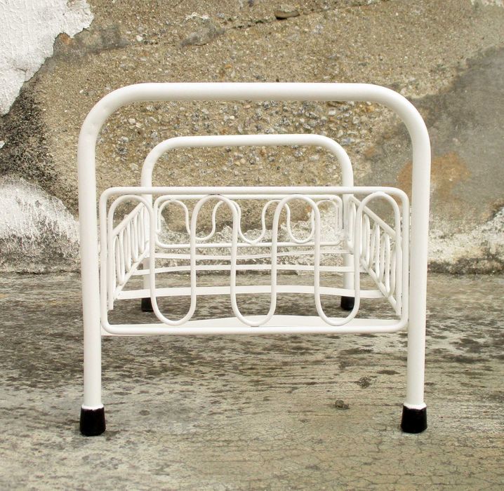 Cama de bonecas vintage