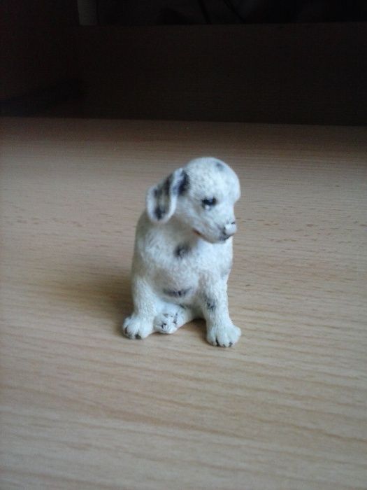 Piesek figurka porcelana
