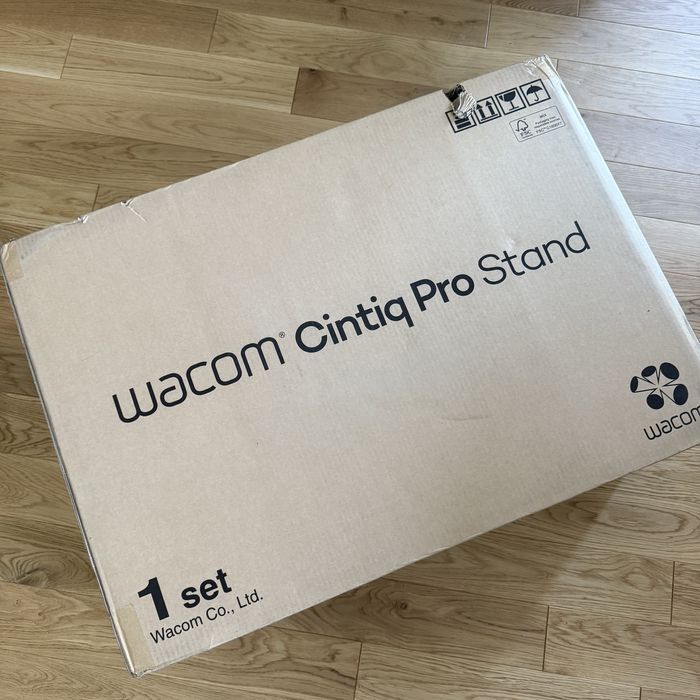 Wacom Cintiq Pro Stand модель ACK64801KZ
