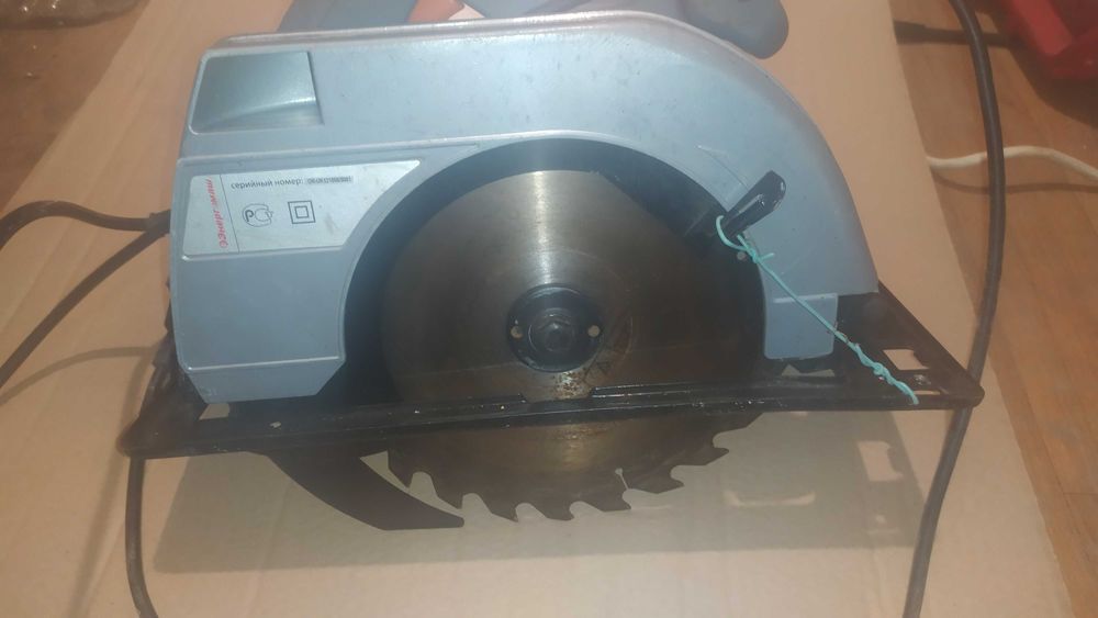 Дискова пила 210мм,циркулярна,торцовка