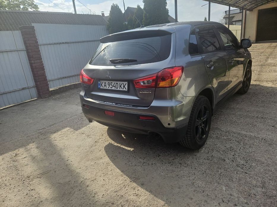 Продам авто Мітсубісі ASX 2011 ,бензин 1,8,АКПП,Варіатор(CVT).Київ.