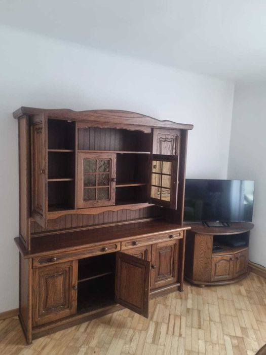 Kredens z nadstawką