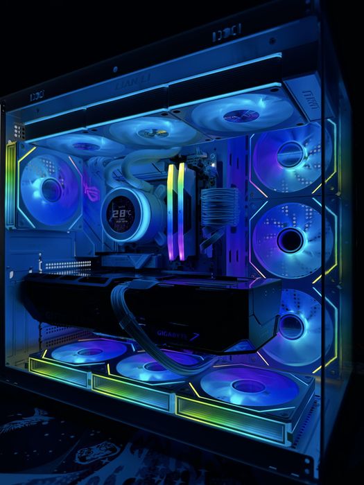 PC Gaming RTX 5080 16GB - Ryzen 9 9950X3D