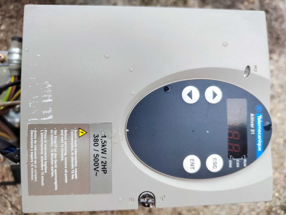 Variador de frequência telemecanique ATV31H037N4