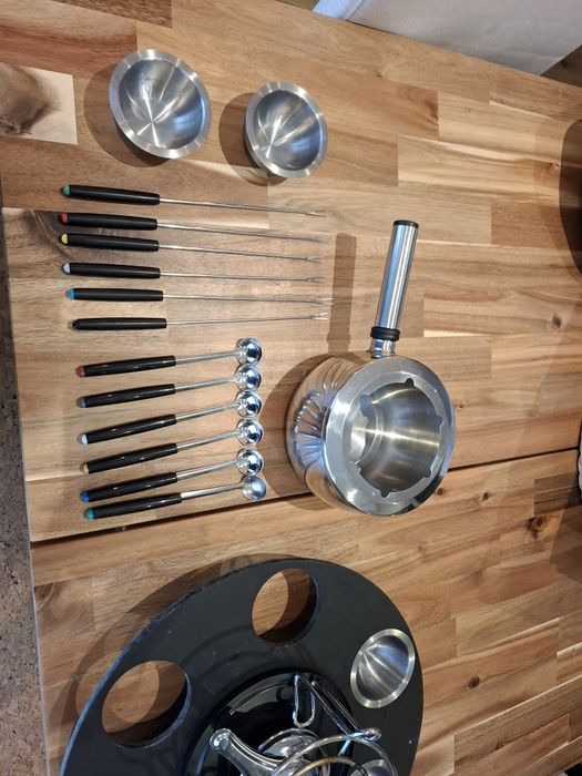 Foundue para 6 pessoas (23 peças) - Gato Preto