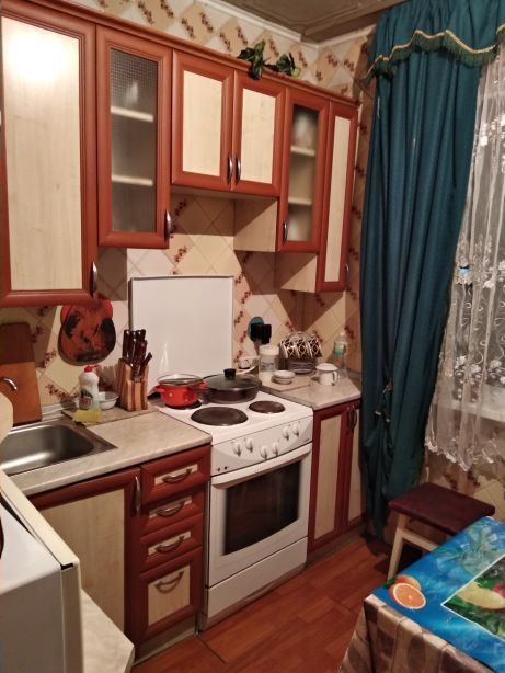 Здаю кімнату в 3-кімнатній квартирі на Борщагівці.