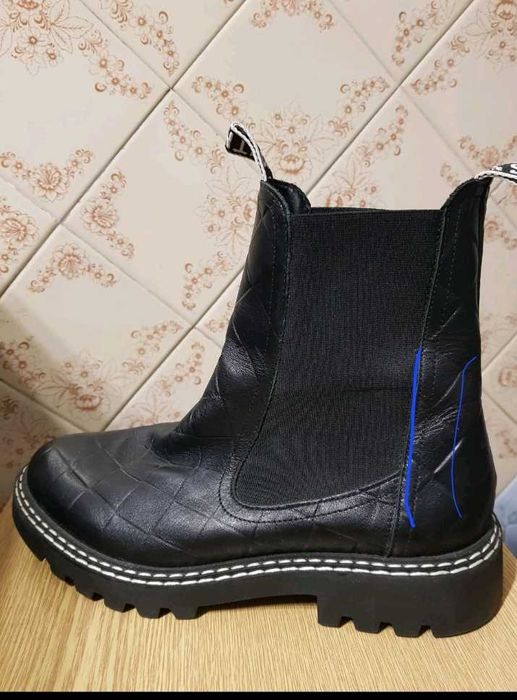 Обувь женские полусапожки
