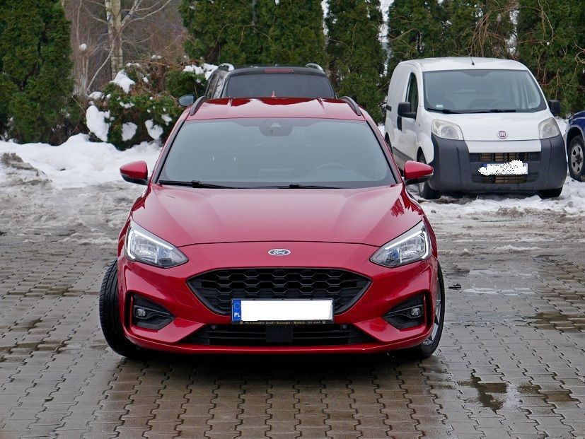 Ford Focus ST - LINE Bogate Wyposażenie Piękny Kolor Zarejestrowany Gwrancja