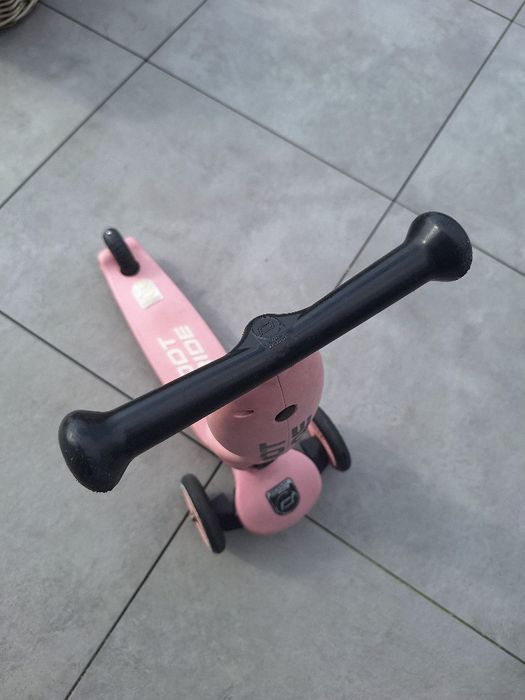 Hulajnoga Scoot and Ride z kaskiem