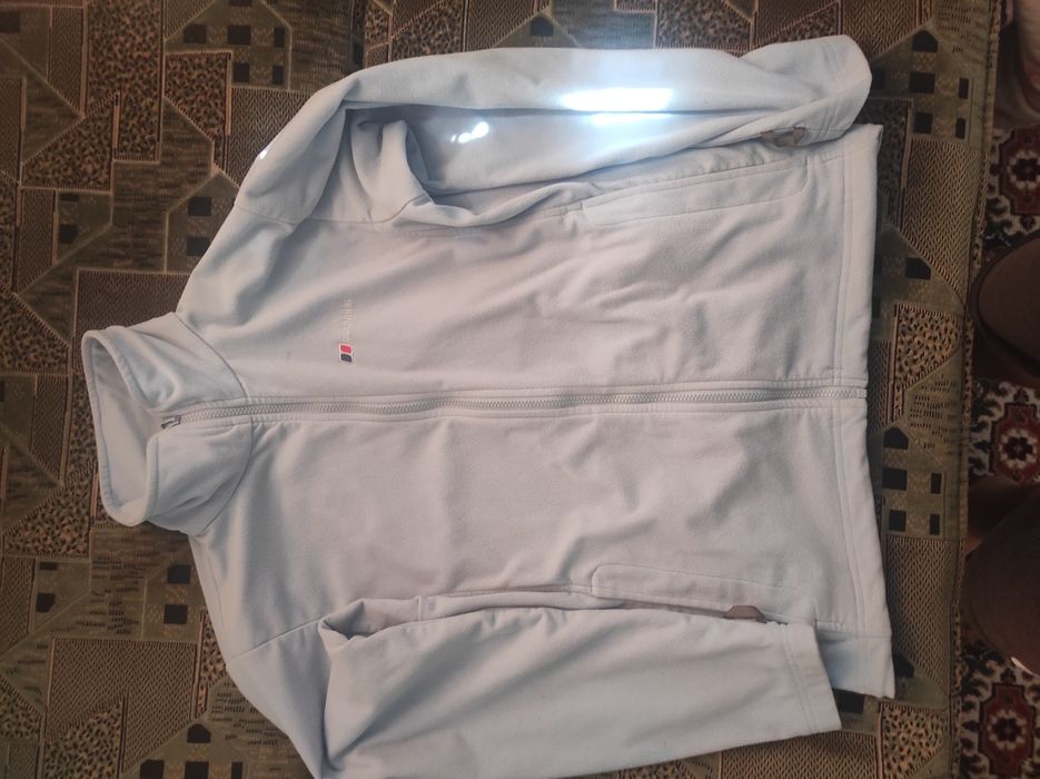 КОФТА berghaus б/у