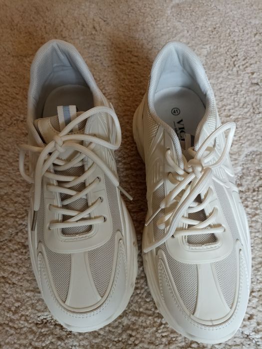 Adidasy białe nowe r 41 eleganckie