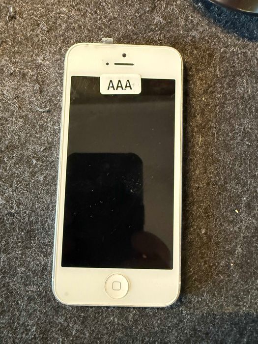 iPhone 5 Branco (Desbloqueado + Ecra novo)