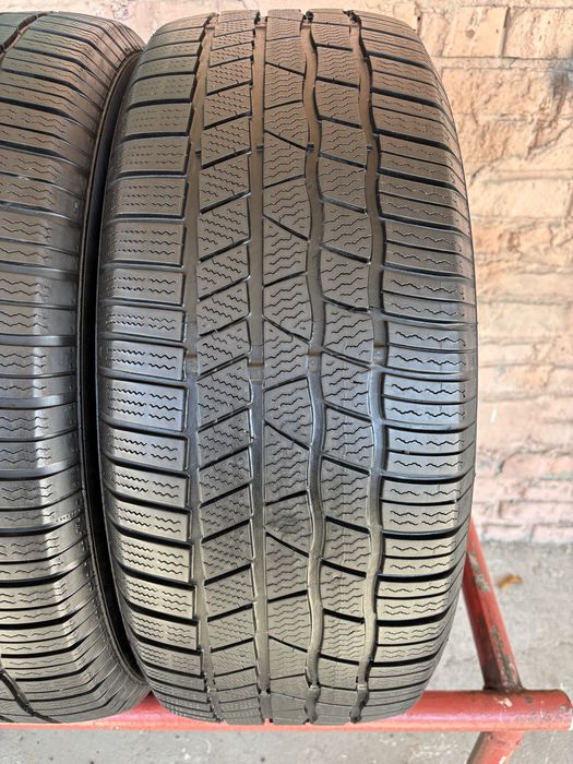 Пара зимових шин 255/55R19 Continental