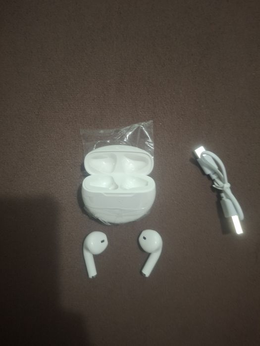 Беспроводные наушники с микрофоном  Air Pro 6 TWS