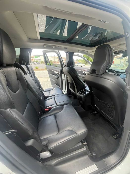 Volvo XC90 T5 Momentum      2019