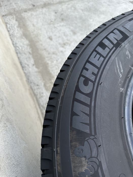 225/75/16с Michelin Agilis Camping