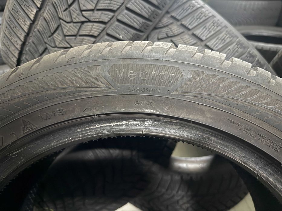 2x Opony Wielosezonowe 225/50R17 98W GOODYEAR VECTOR 4SEASONS GEN-3 Cena za 2szt Promocja!!