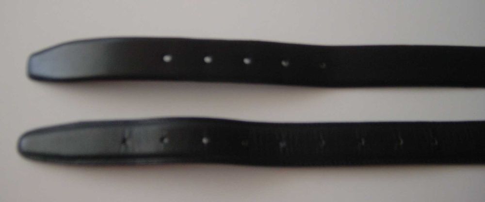 Conj. 2 cintos Homem: Em pele, Mr. Blue (95/40), Massimo Dutti (90/36)