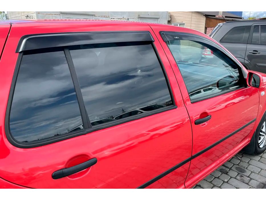 Volkswagen Golf 4 1997-2006 рр. Вітровики HB (4 шт, HIC)