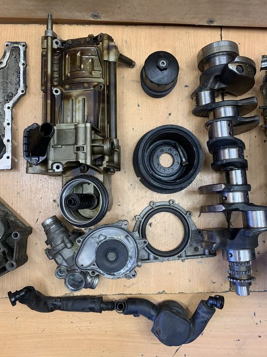 Двигун BMW n62b48 мотор БМВ н62б48 по запчастинах деталях розбірка