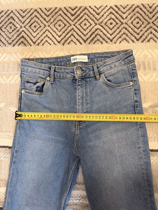Джинси Zara з розрізами, висока посадка (Розмір EUR 36 / S)