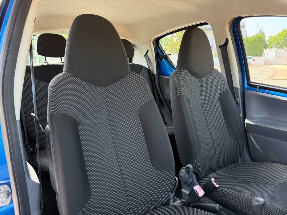 Toyota Aygo 1.0 CoolBlue - Caixa Automática + Ar Condicionado