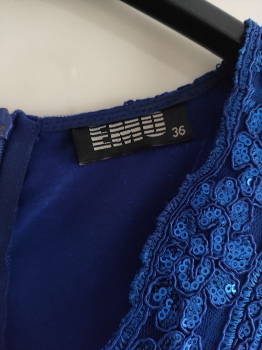 Piankowa sukienka EMU