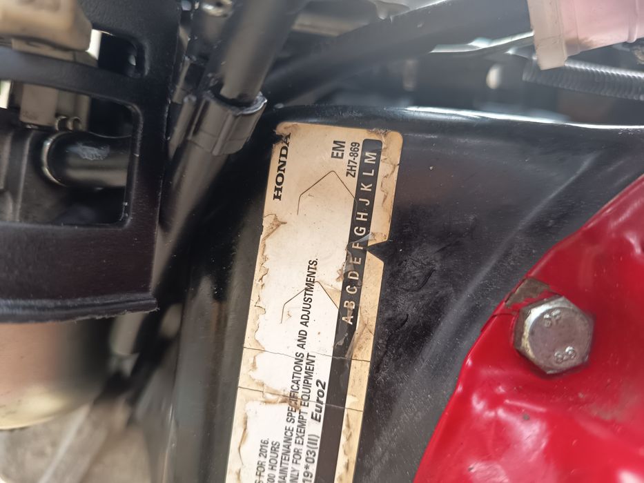 Saltitão Compactador Paclite com motor Honda