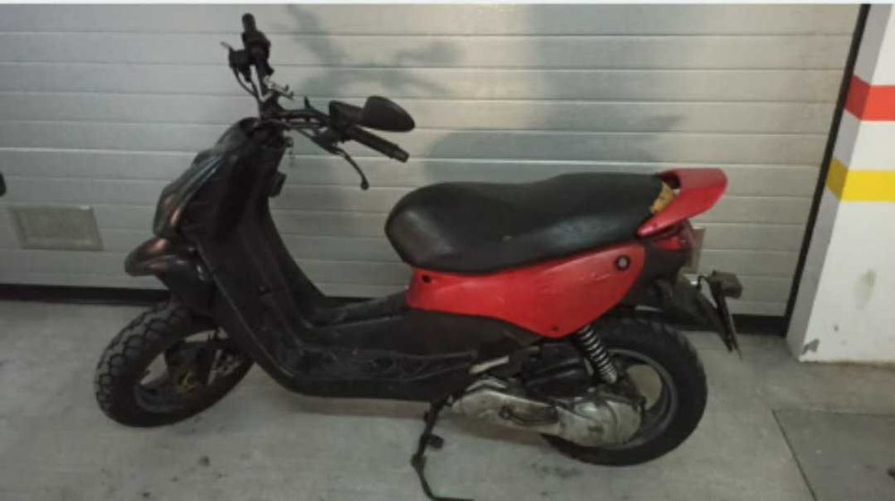 Vendo scooter Peugeot Trekker  50cc