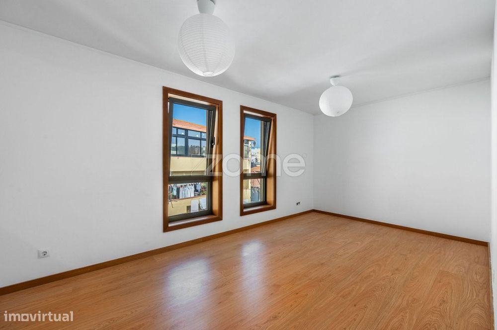 Apartamento T2 - Lordelo do Ouro