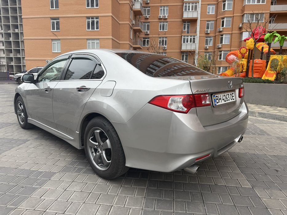 Продам Хонда Акорд ЦЕЛАЯ!!!
