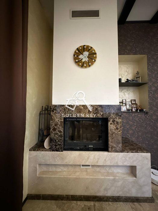 Продаж будинку по вул. В.Бизова ( Якіра )