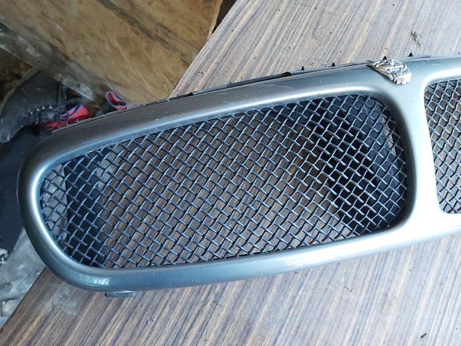 Atrapa Grill Jaguar X-Type