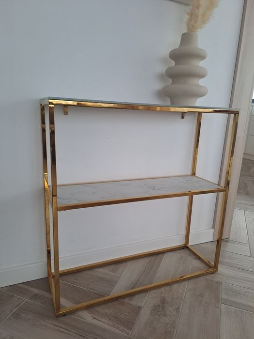 Konsola Alisma Actona