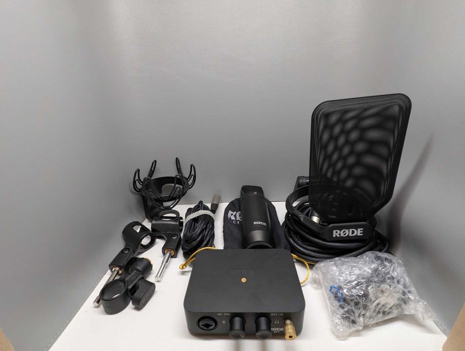 Комплект для звукозапису RODE NT1 + AI-1